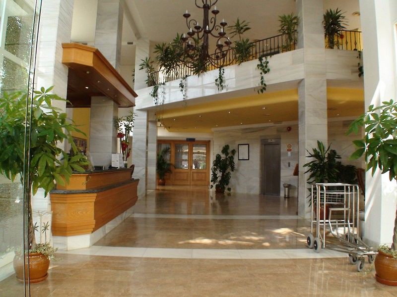 Grupotel Alcudia Aparthotel 4*